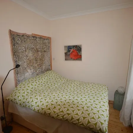 Beautiful 2 Bedroom House In St Werburgs * Bristol